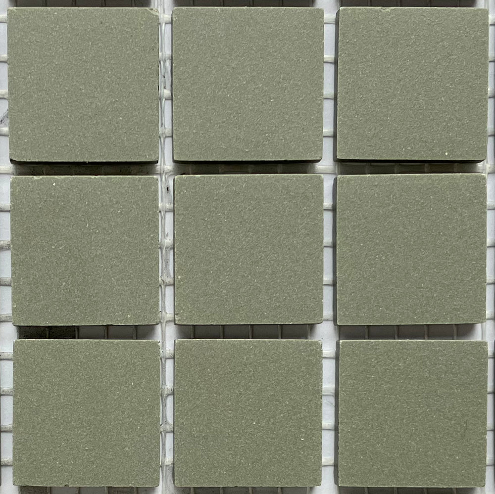 Winckelmans Vert Australien – mattapintaiset 20x20 mm mosaiikkilaatat verkkoon kiinnitettyinä