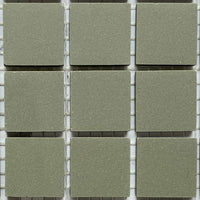 Winckelmans Vert Australien – mattapintaiset 20x20 mm mosaiikkilaatat verkkoon kiinnitettyinä