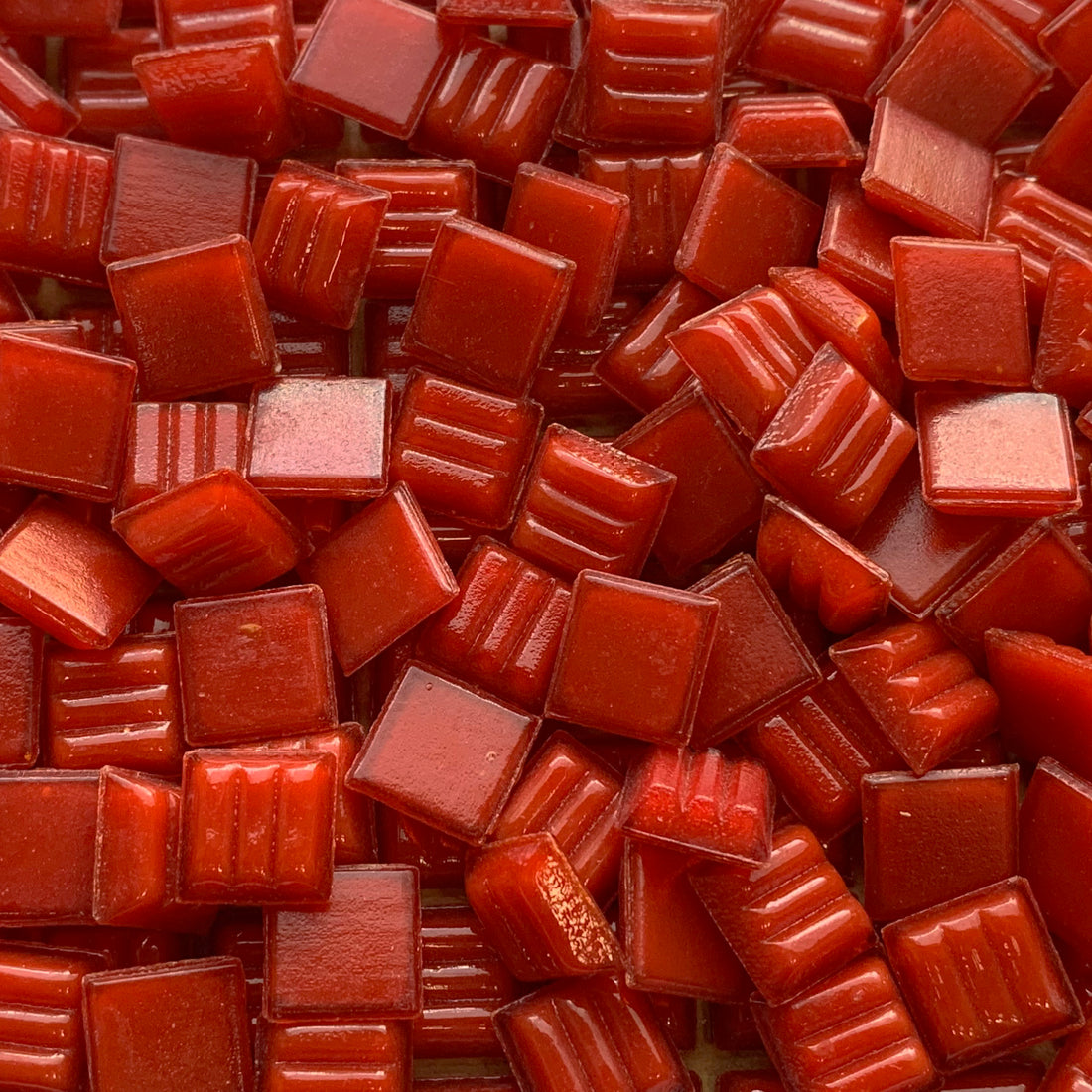 Classic Vitreous 10 mm Red