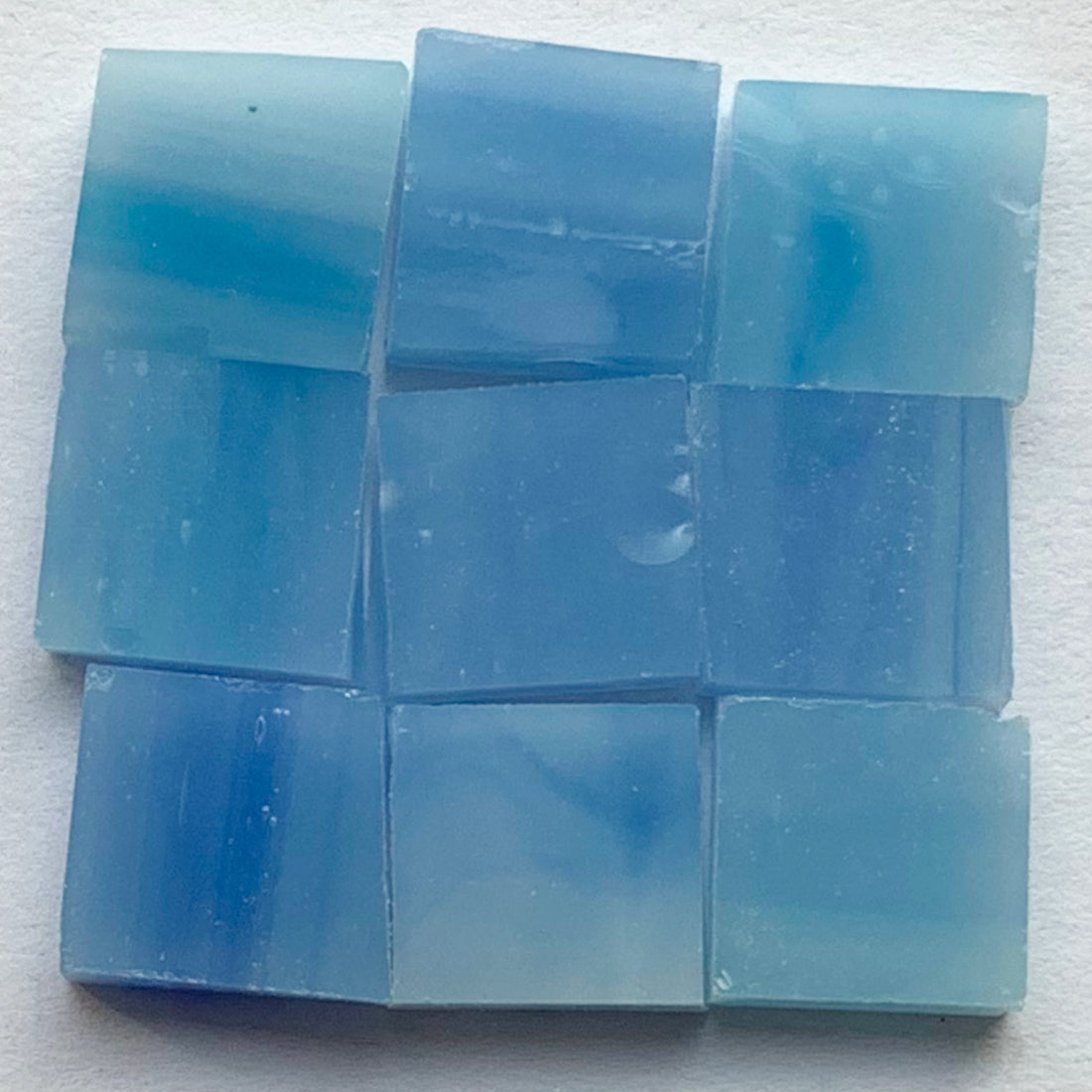 Detalj av Tiffany Glacier Karibisk blå med nio glasbitar