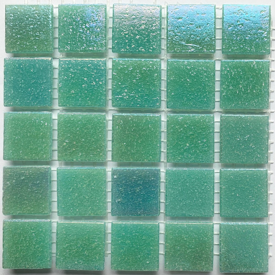 Verre Mosaique - glass mosaic -Glasmosaik-glasmozaïek-Glasmozaiek Iriserend 20mm Turkoois - mosaicshop