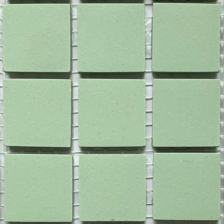 Winckelmans Pistache – matte mosaikfliser på 20x20 mm på net