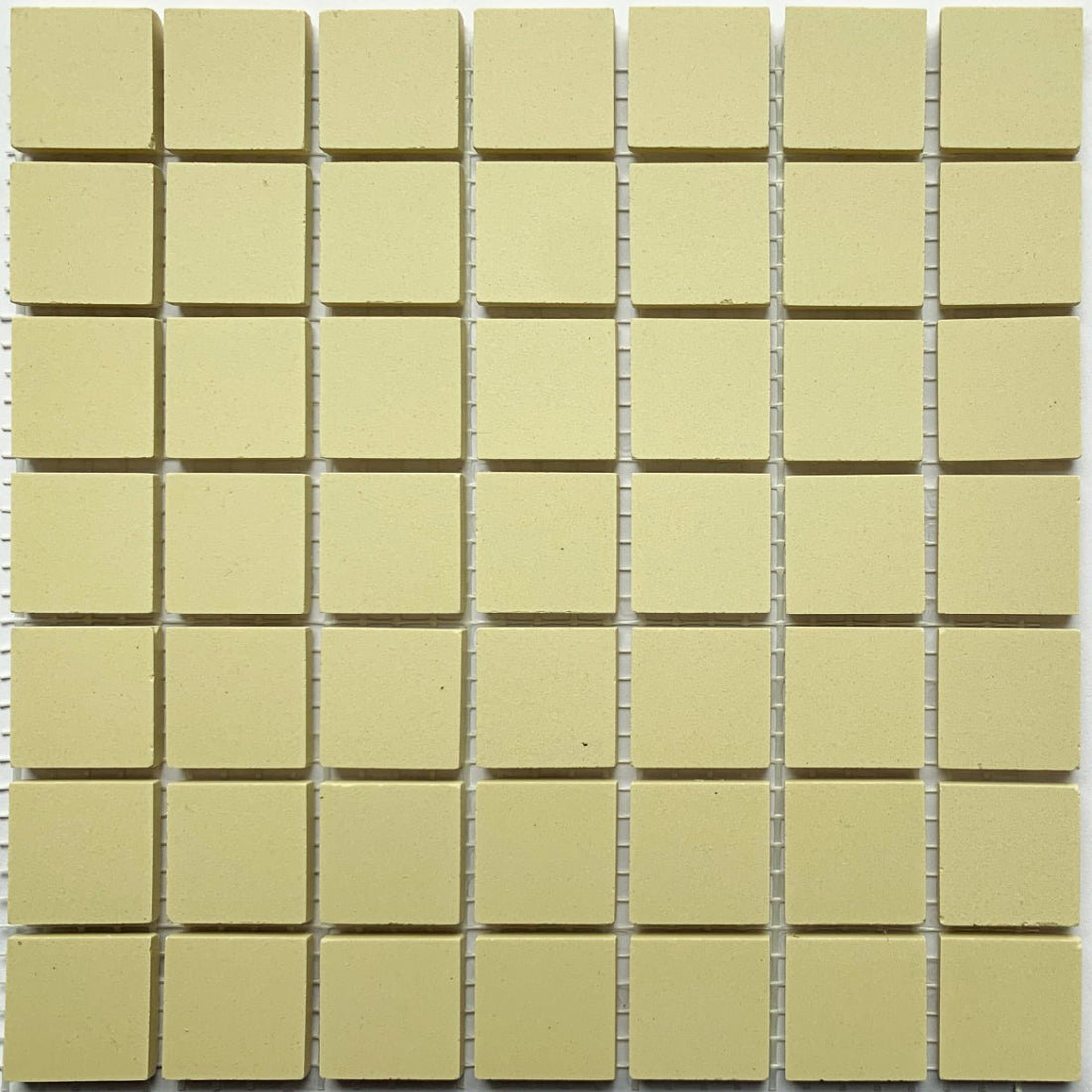 Winckelmans Vanille – matte mosaikfliser på 20x20 mm på net